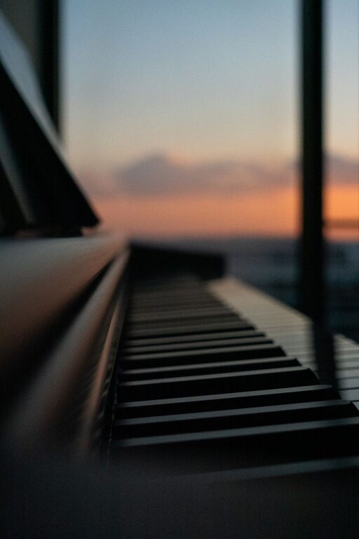 How to Create a Relaxing Playlist for Peaceful Evenings